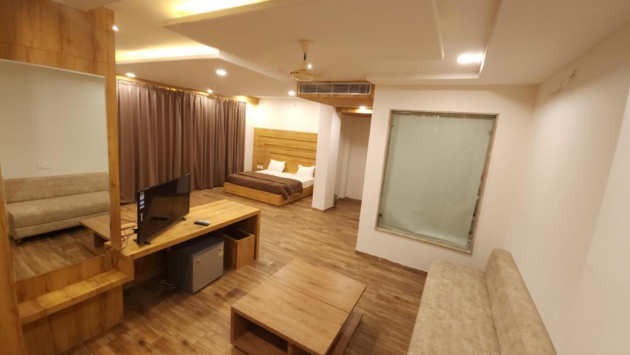 Aanandam Greens Hotel Sehore Ngoại thất bức ảnh